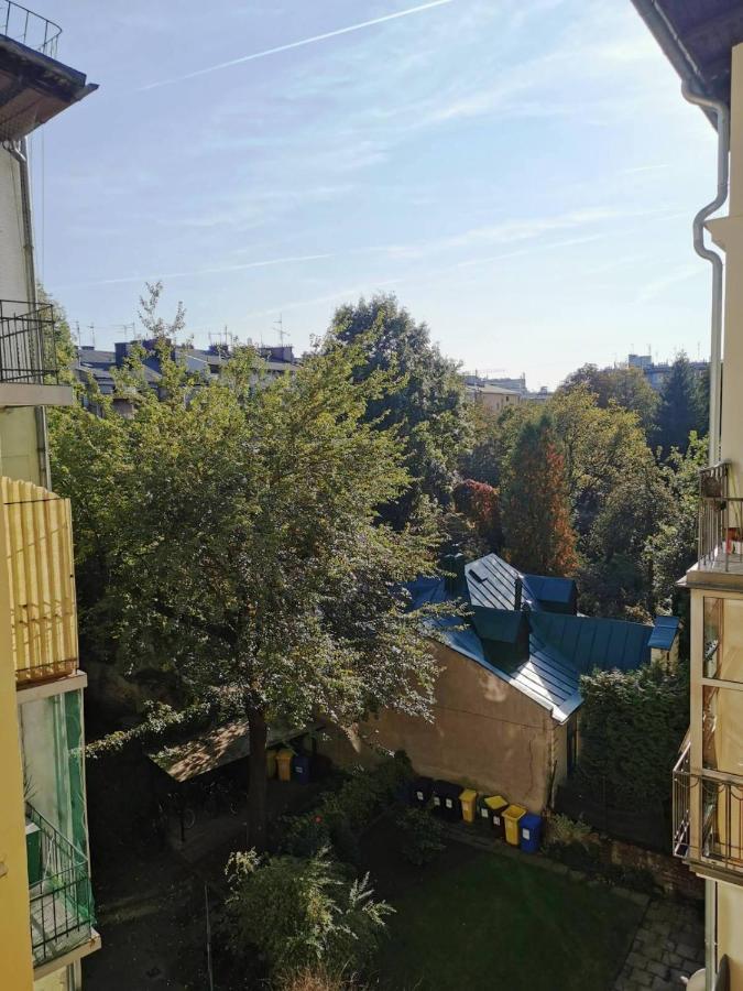 Designer Apartment 110M2 With King Size Beds & Equipped Kitchen Cracóvia Exterior foto